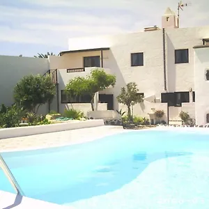 casa-gabo-mala-lanzarote-norte.in-canary-islands.com/