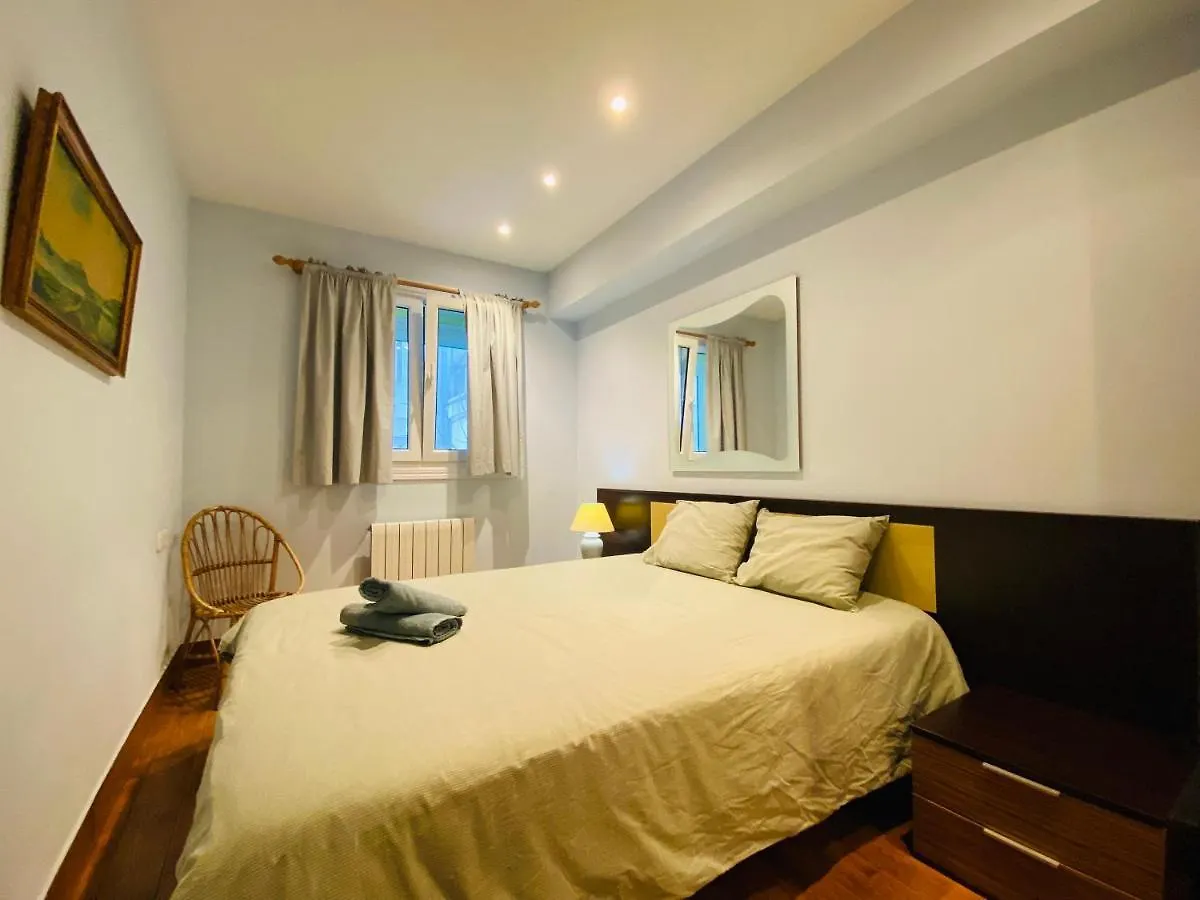 Casa Naranja - Centrally Located, Spacious, Unique San Sebastian 0*,  Spain